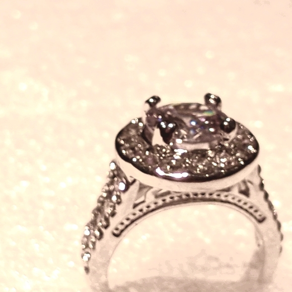 White Sapphire wedding ring. - Picture 4 of 4